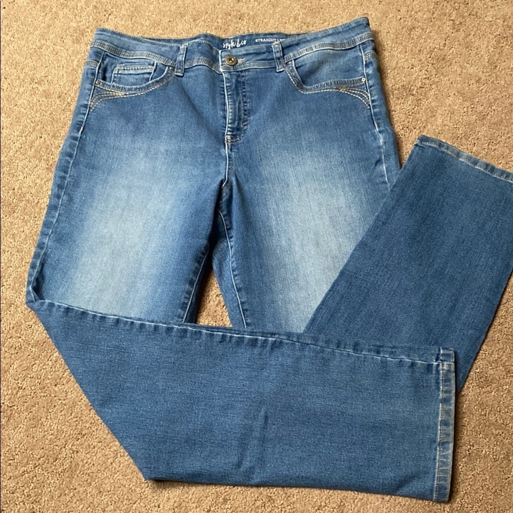 Style & Co. Size 14 Straight Leg Blue Jeans with Classic Denim Casual Academia